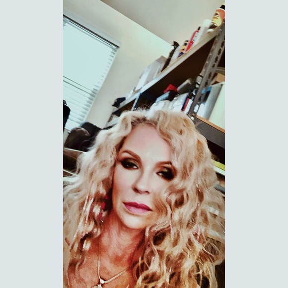 Meet your Posher!!! Like my other flyer too!!!! - Picture 9 of 14